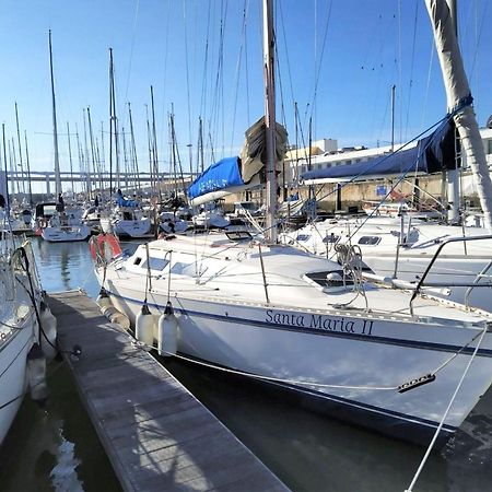 Be Local - Sleep Aboard The Santa Maria Sailing Boat In Lisbon 아파트 외부 사진